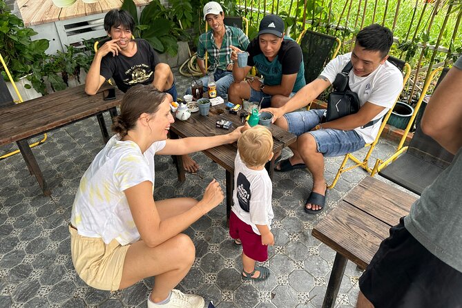 Saigon Countryside Cycling Adventure - Local Markets and Chat Stops: How the Day Stays Human