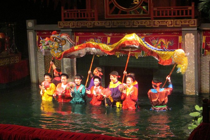 Saigon Dinner Cruise with Live Music Ho Chi Minh– Group Tour - Onboard setup: wooden boats, modern ships, and where you’ll want to sit