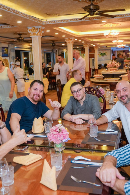 Saigon Dinner On Cruise Tour With Private Table - Port-Edge Sunset Moments: Boat Photos Before You Sit Down