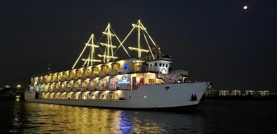 Saigon Dinner On Cruise Tour With Private Table - Ship Condition, Comfort, and the Pace of Service