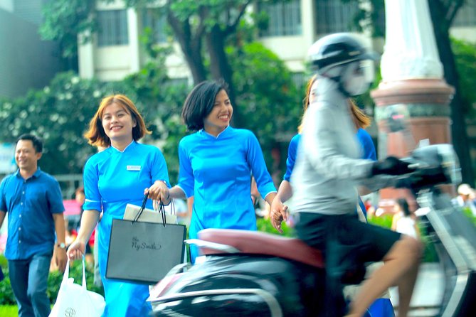 Saigon Half Day Shopping Tour by Motorbikes - KissTour - Markets, Deals, and Why Some Stops Are Hard to Win