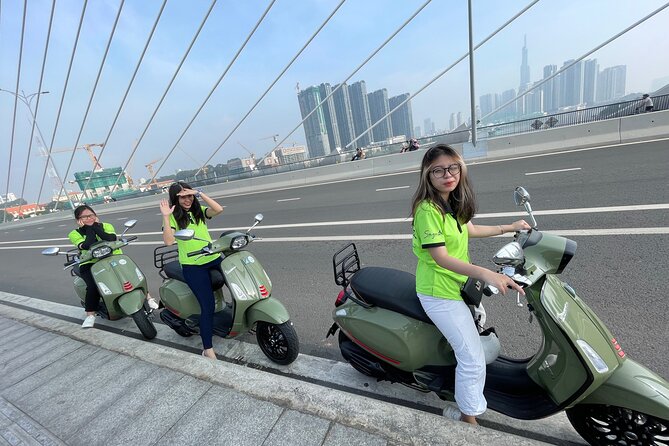 Saigon Night Street Food and Craft Beer Tour by Vespa Scooter - Guides and Drivers: The Part That Makes or Breaks a Beer Tour