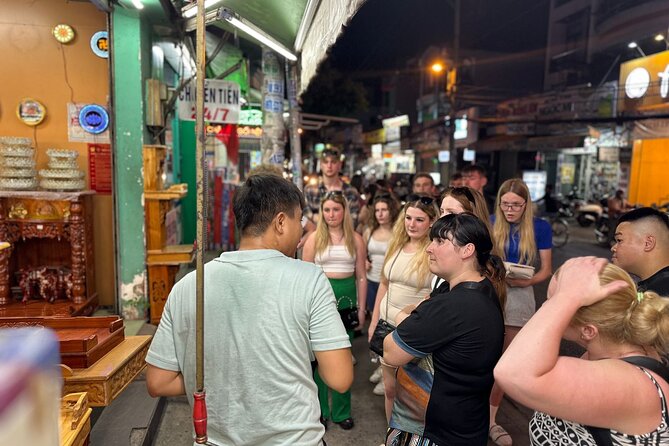 Saigon Night Walking Food Tour - 100% No Tourist - What’s included, what you should bring, and how to prep