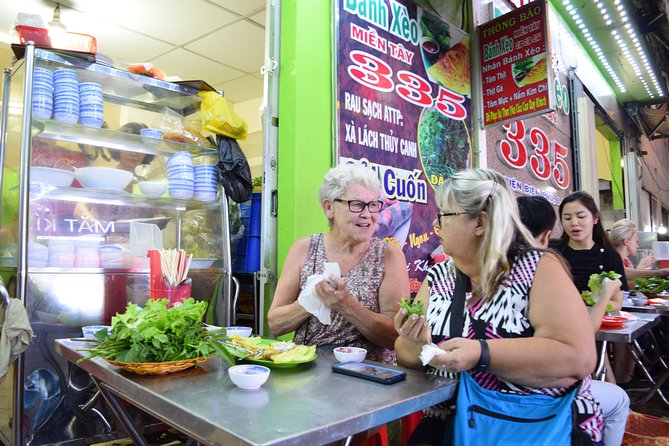 Saigon Street Food By Night - Foodie City Private Tour With Local Guide - How guides turn a food walk into a Saigon lesson