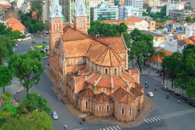 Saigon Then & Now: A Bygone Cyclo Adventure - Saigon by Cyclo, from Opera House to Main Sights