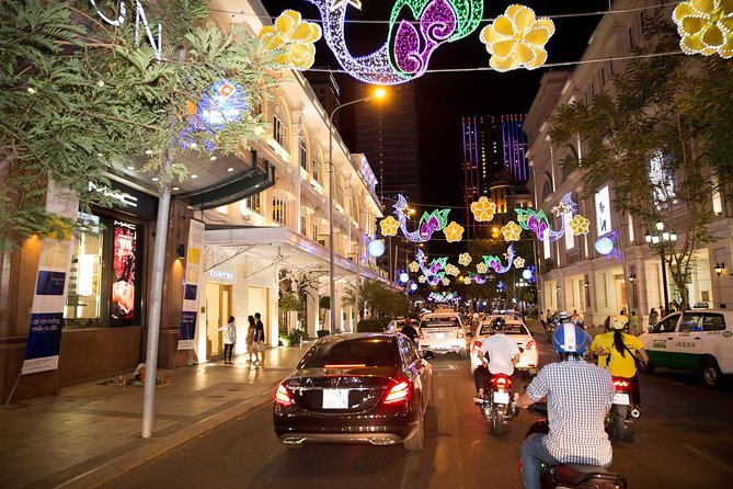 Saigon Vegan Food Tour on Scooter - 5:30 pm timing, 4.5 hours, and how the pace feels
