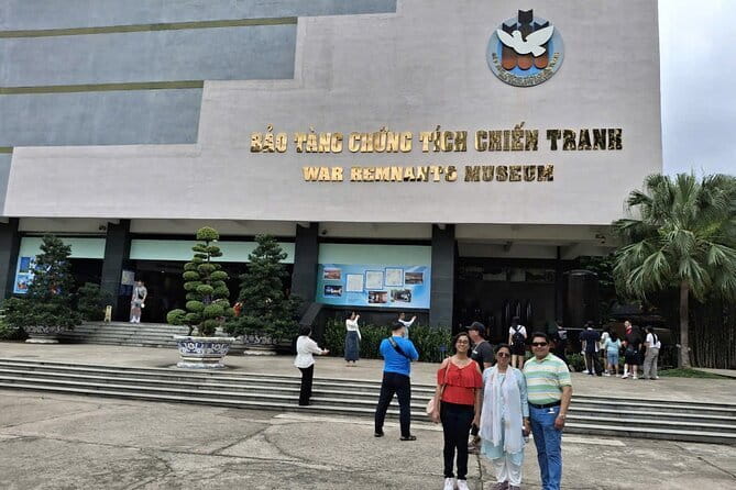 Small Group Ho Chi Minh City Half Day Sightseeing Tour - Ben Thanh Market for everyday life and snack smells