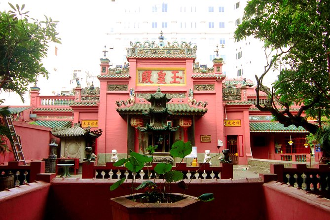 Small-group Saigon City Tour: 4-Hour Must-see Iconic Landmarks - Saigon’s colonial look: Central Post Office, Notre Dame, and photo reality