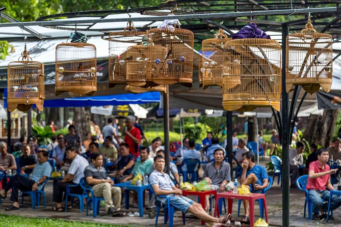 Small group Saigon Inside Out by Motorbike for 3 Hours - The first market hit: watching Saigon do its everyday thing