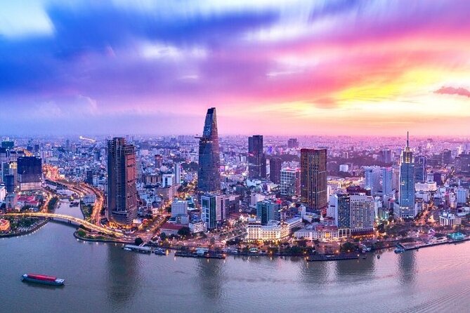 Song Xanh Sampan Mekong Cruise 2 Days 1 Night - Day 1 Food and Service: Tea, On-Board Meals, and a Guide Who Makes It Click