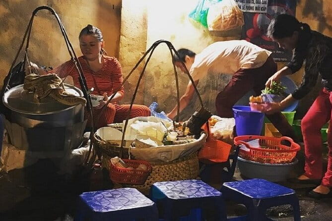 Street Food Adventure in Ho Chi Minh City - The 20 to 25 Minute Turn: From Common Stops to Local Stalls