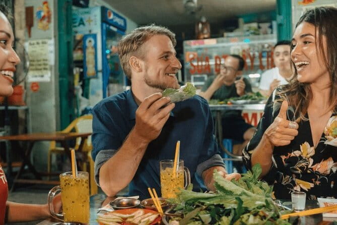 Street Food Adventure in Ho Chi Minh City - Pickup, Safety Briefing, and Getting Comfortable on the Scooter