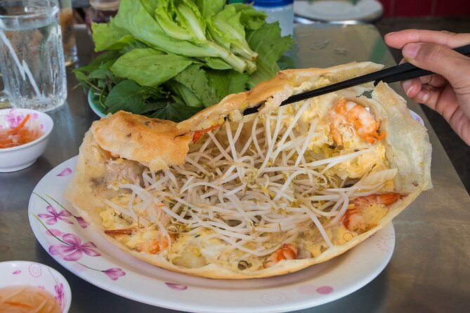 Super Niche Walking Street Food Tour in Ho Chi Minh City - Stop-by-Stop: Nguyen Thien Thuat, Flower Market, Then Chợ Lớn
