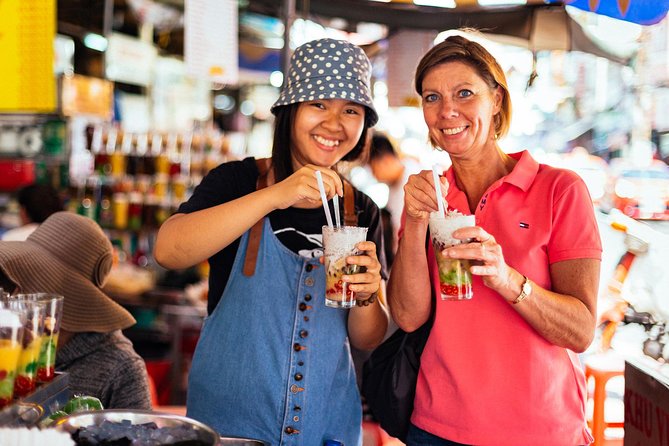 The 10 Tastings of Ho Chi Minh City With Locals: Private Street Food Tour - Bánh mì at Tao Dan Park, the colonial connection in a bite