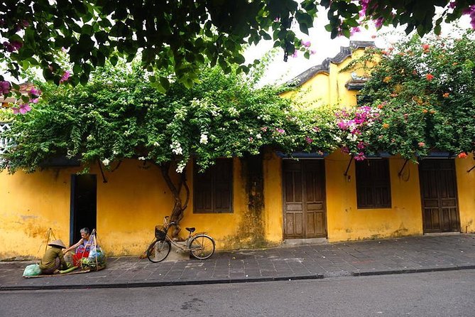 Vietnam Tour from the South to the North in 10 Days 9 Nights - Cu Chi Tunnels: history you can walk through, not just read about