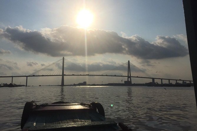 VIP Tour Cuchi Tunnels & Mekong Delta Cruise Full Day Group 12pax - How a small group of 12 changes your day