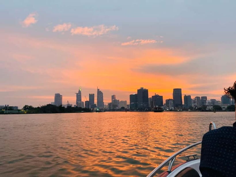 VIP Tour Enjoy Romantic Sunset by Speed Boat Free Cocktail - Gifts, proposals, and making it personal