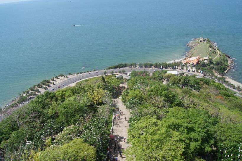 Vung Tau Beach Full Day Trip From Ho Chi Minh City - Lunch at a local restaurant: the easy win in this day trip
