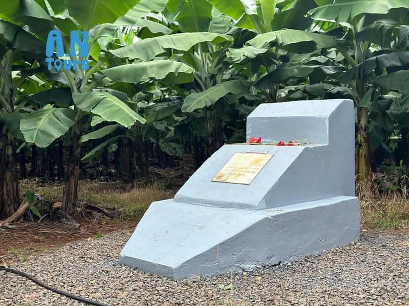 Vung Tau/Ho Chi Minh: Nui Dat, Long Tan, Long Phuoc tunnel - Horseshoe Hill fire support base: understanding what support means on the ground