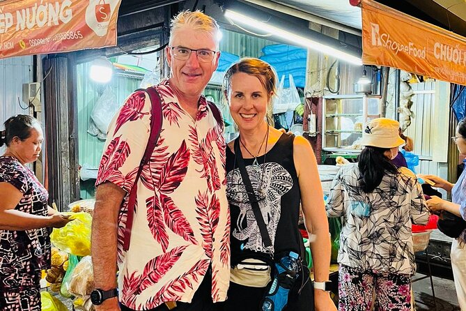 Walking Food Tour in HCM: 10 Must- Try Local Dishes & Hidden Gems - Pho, Sugarcane Juice, and the Cooling Break You Need