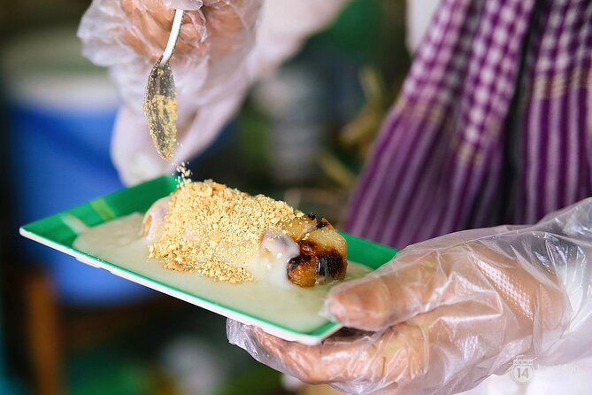 Walking Food Tour in HCM: 10 Must- Try Local Dishes & Hidden Gems - Bò Lá Lốt, Local Beer, and a Saigon Sweet Finish